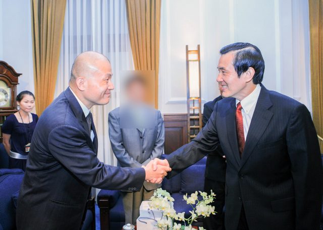 馬総統と藤